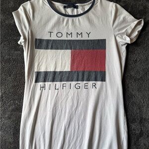 Tommy Hilfiger Women's Red and Black Logo Tee